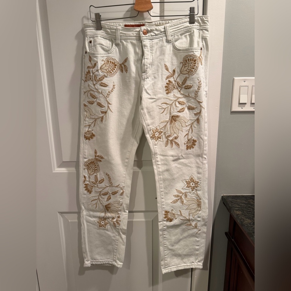 Anthropologie Pilcro White Embroidered Jeans Size 28